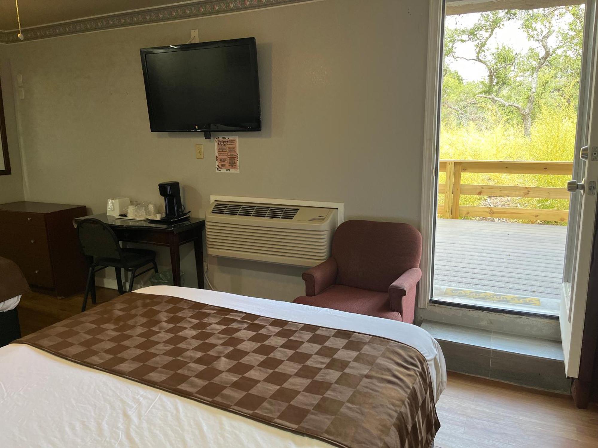 Outpost Motel 德里平斯普林斯 外观 照片