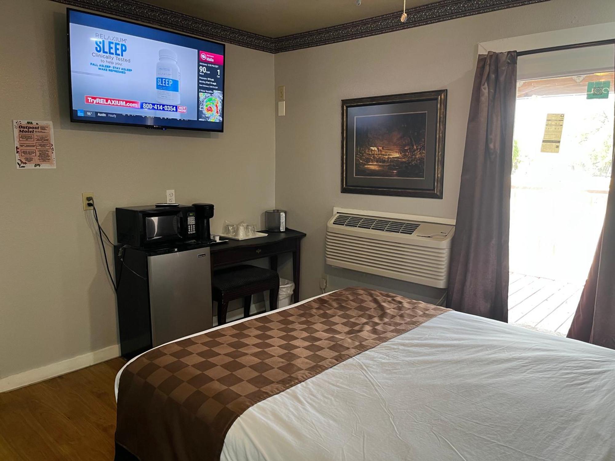Outpost Motel 德里平斯普林斯 外观 照片