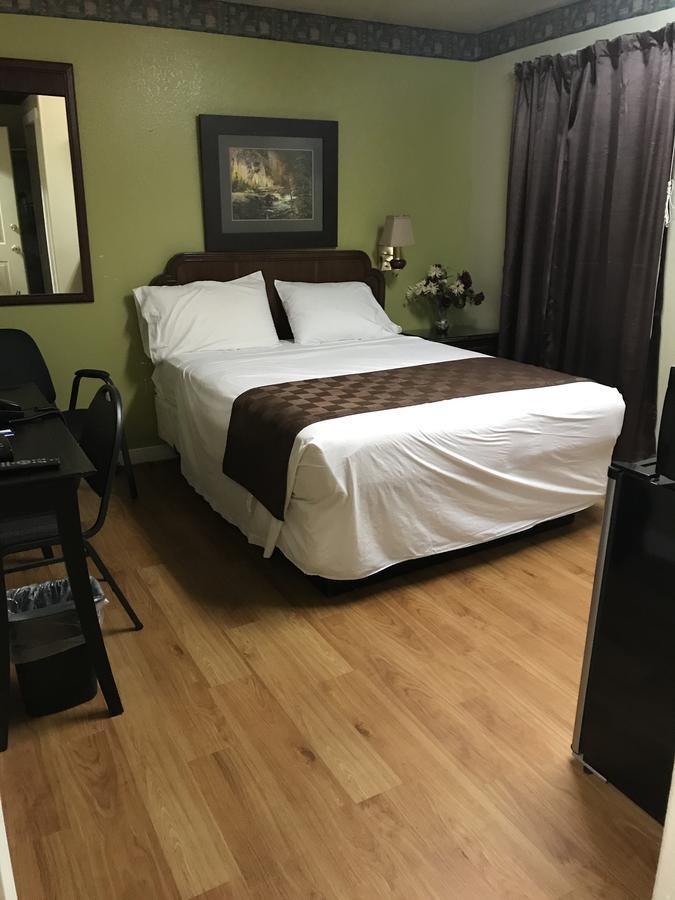 Outpost Motel 德里平斯普林斯 外观 照片